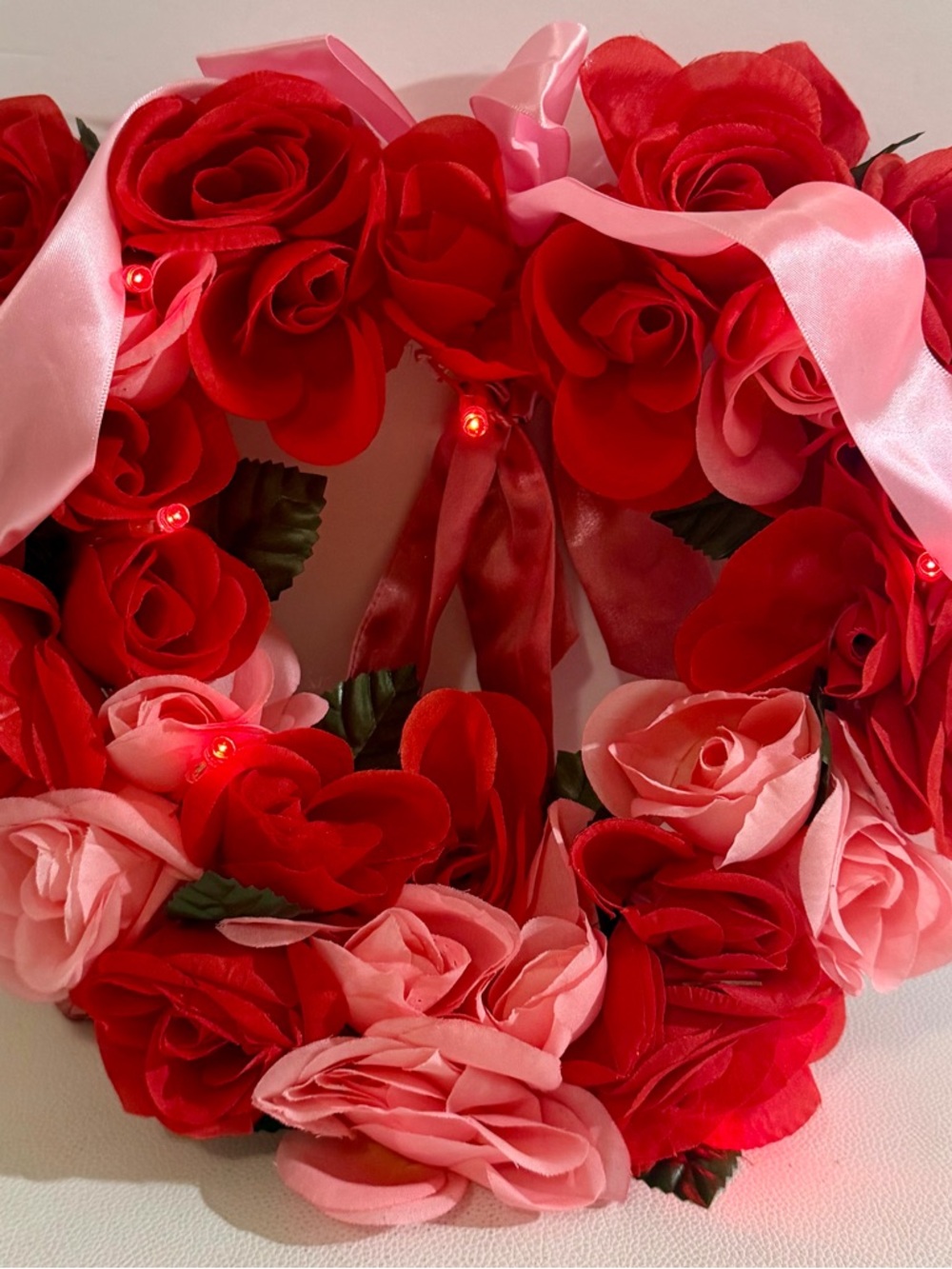 Avon Valentine Heart Rose Wreath Lighted Red Pink Floral Wall Hanging LED Decor - Picture 2 of 13